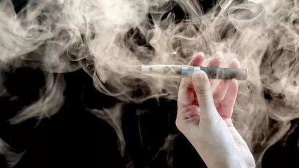 電子煙退出互聯(lián)網(wǎng)銷售渠道對于保護(hù)未成年人是件好事！