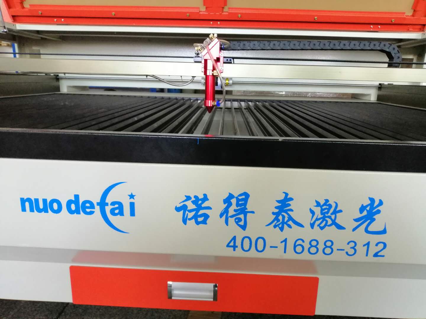 竹林工藝制品激光切割機(jī)價格有多少錢一臺，生產(chǎn)廠家如何！